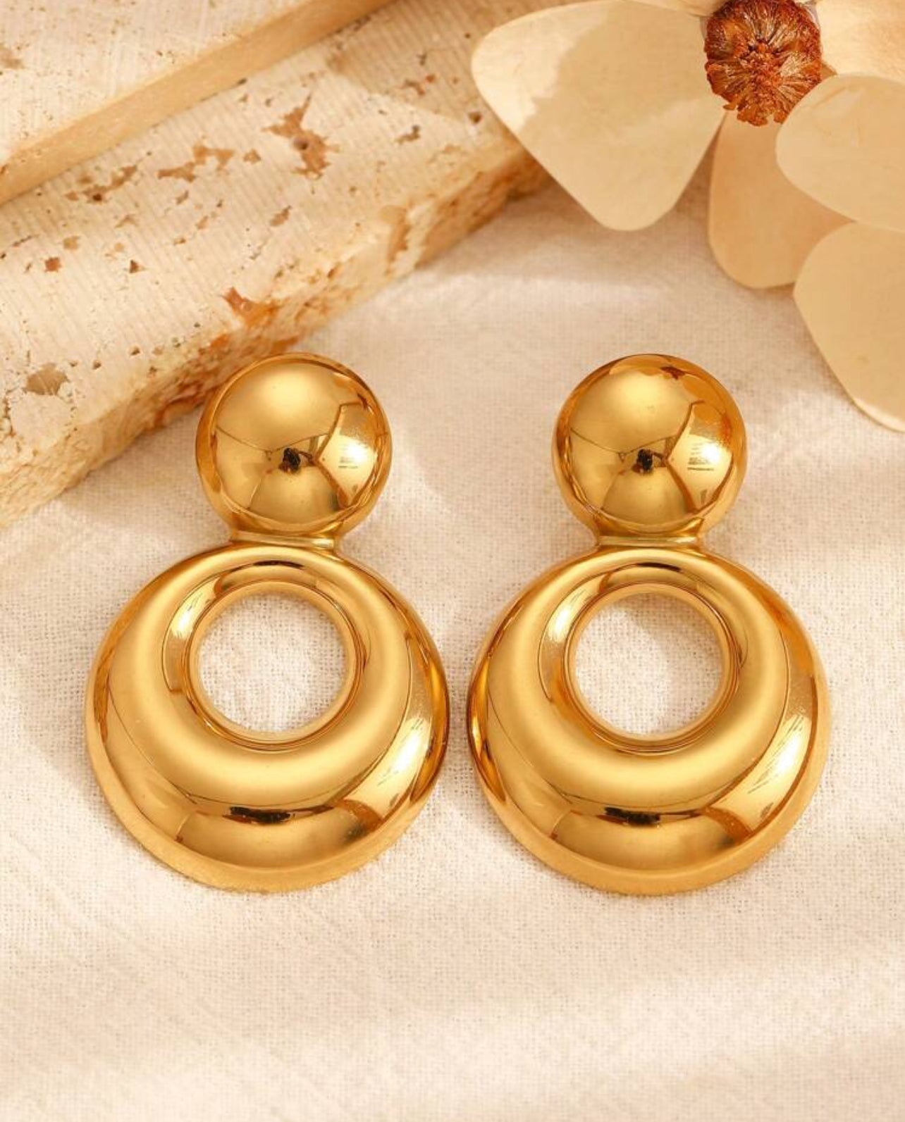 Double O Earrings