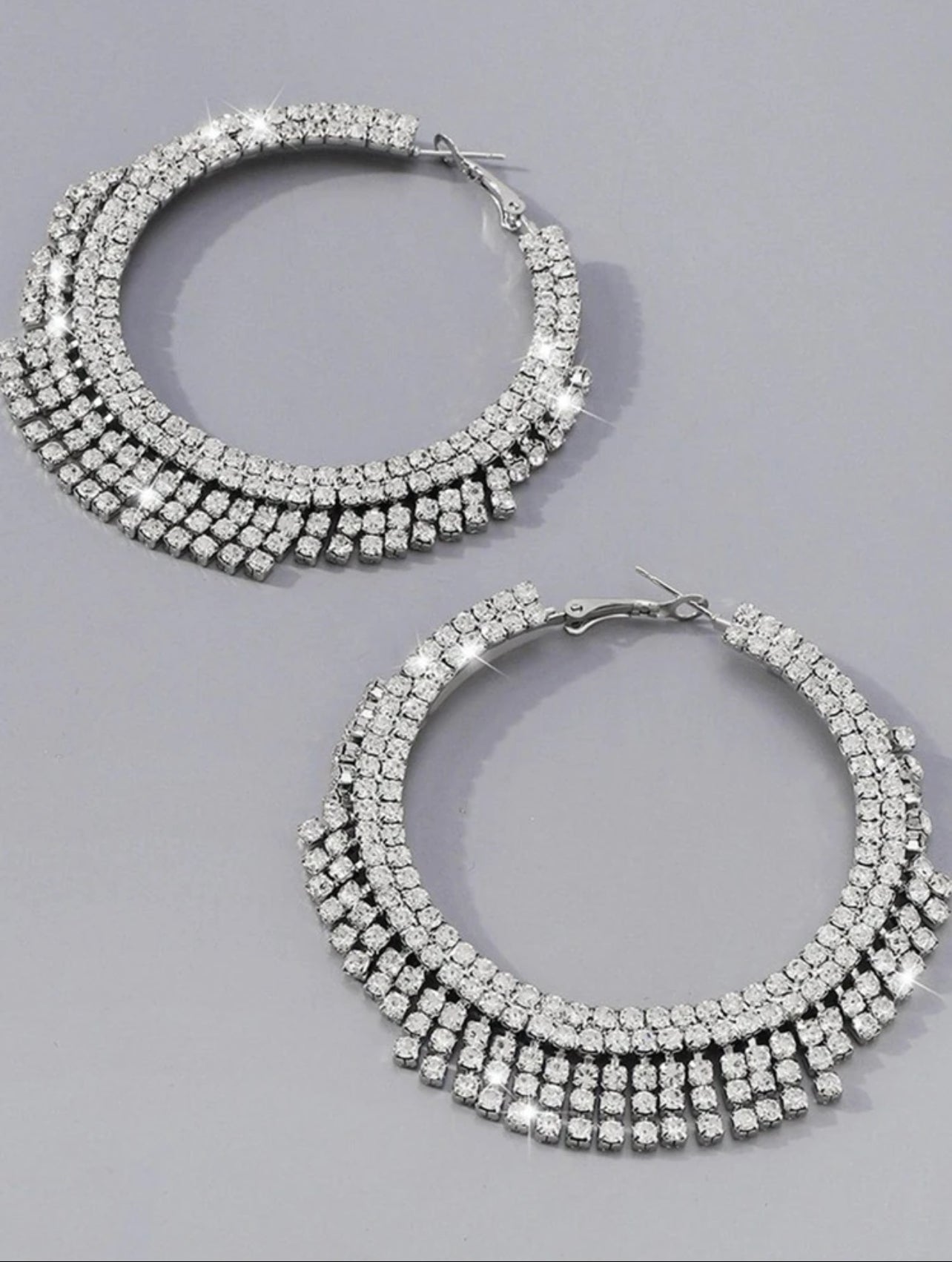 Diamond Circle Drip Hoops ￼