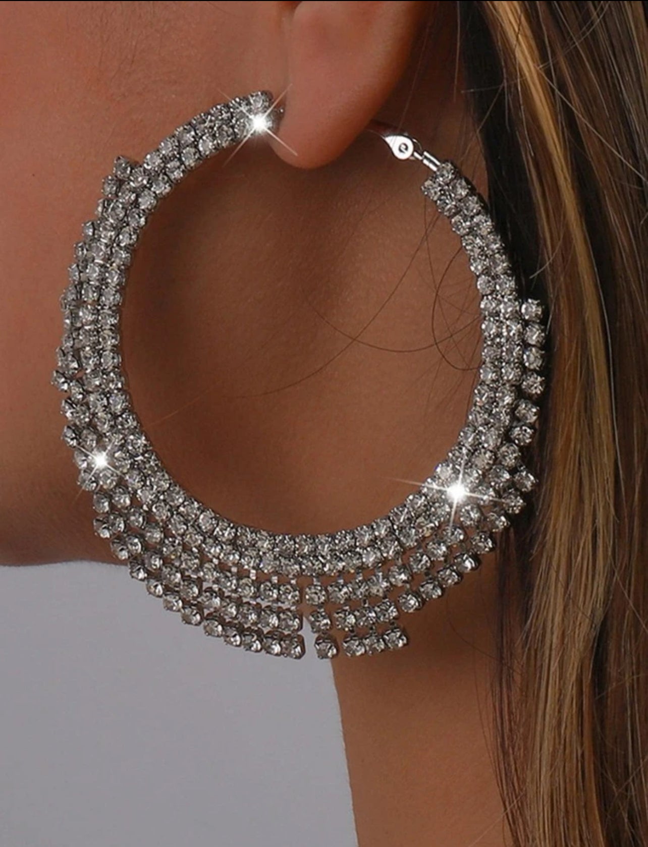 Diamond Circle Drip Hoops ￼