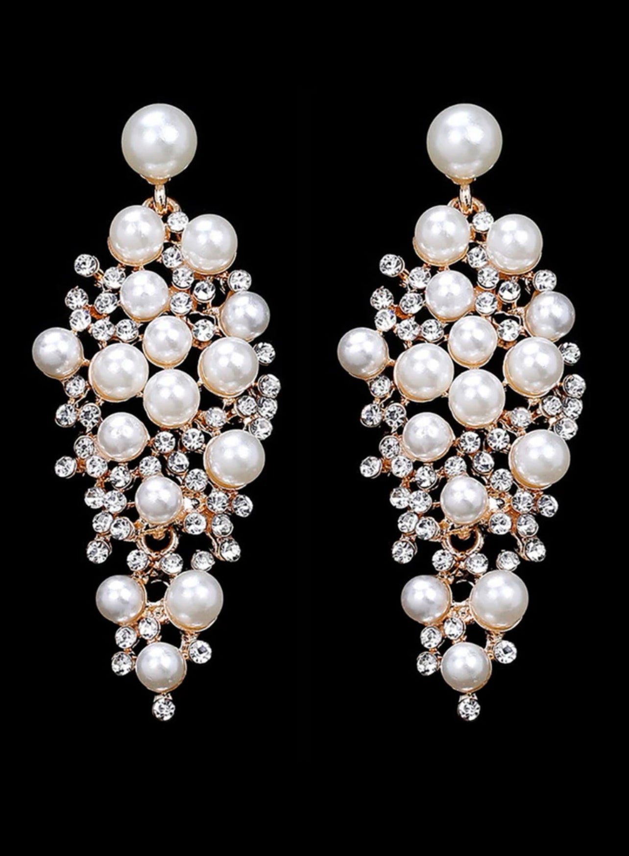 Missy Pearl Earrings ￼