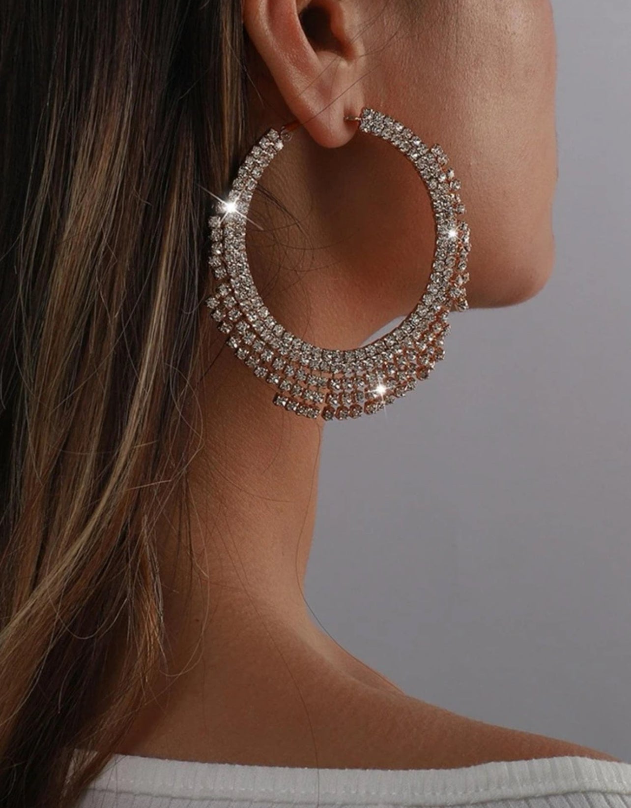 Diamond Circle Drip Hoops ￼